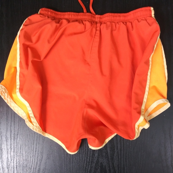 Nike Womens Dri-FIT Tempo Running Shorts Sz S - Picture 3 of 6